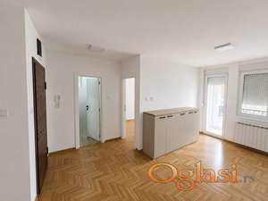 Odličan polunamešten stan, troškovi izuzetno mali, useljiv odmah